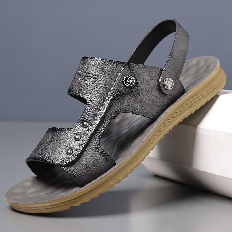 Sandals men's 2025 new summer wear cool slippers men's soft-soled dad shoes driving beach shoes