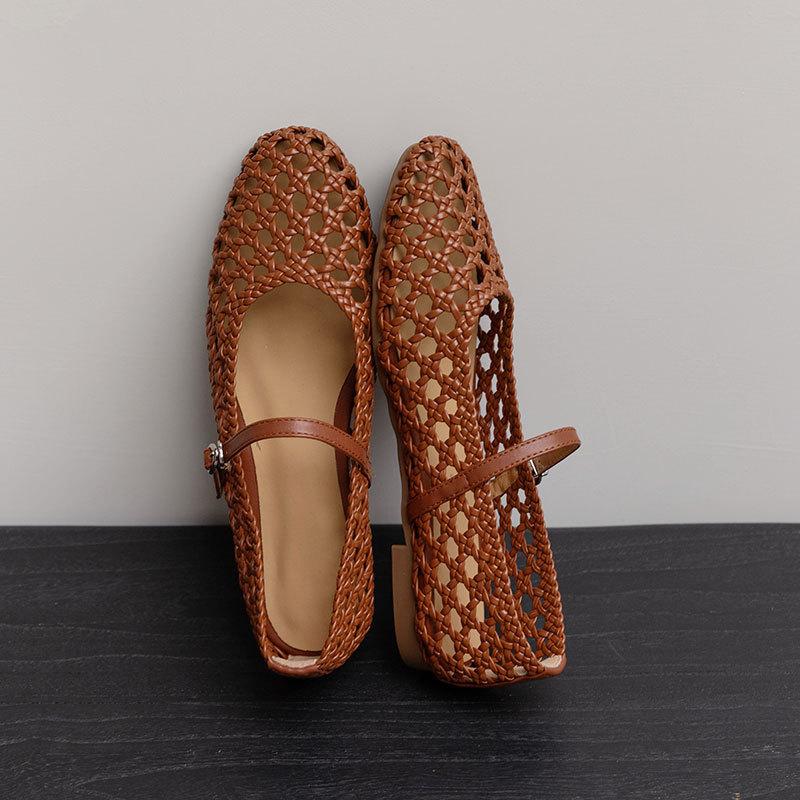 Holiday wind~ 2025 summer new French square head hollow woven Mary Jane shoes women's word with shallow mouth single shoes