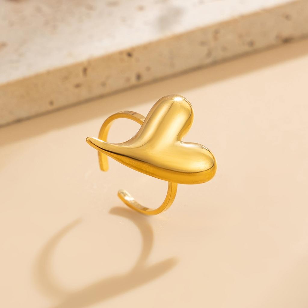 Y2K Pointed Heart Open Ring for Women Simple Metal Glossy Irregular Finger Ring Exquisite Vintage Casual Versatile Jewelry Gift