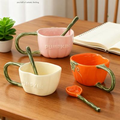 300ml Keramiktasse Ins-Stil Kürbistasse mit Löffel Kreativ Niedlich Großer Griff Kaffeetasse Nachmittagstee Tasse Geschenk für Paare Wasserbecher