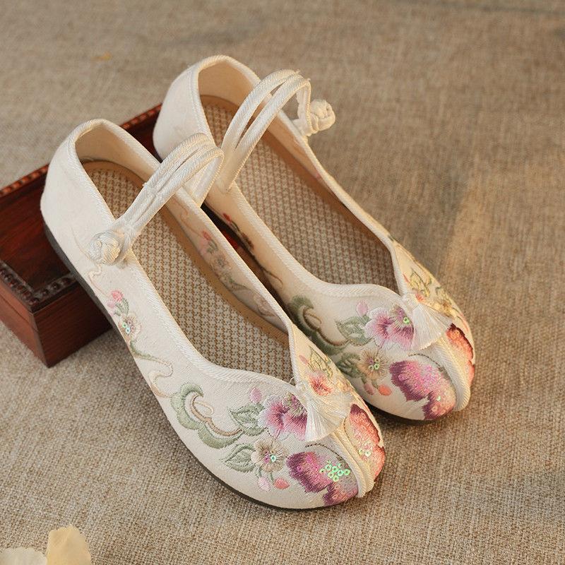 Old Beijing Cloth Shoes, Ancient Style Embroidery, Shallow Mouth, Breathable, Versatile Casual Shoes, Ethnic Style Embroidered Shoes