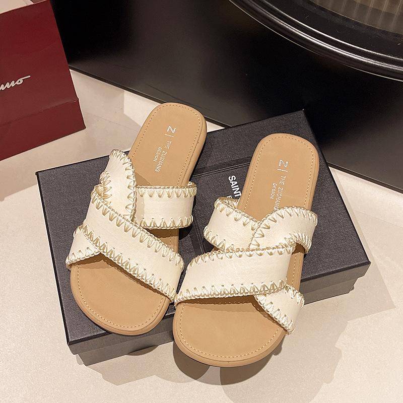 Flat-soled Sandals Women's Outer Wear Summer New Flat-soled Cross-strapped Retro Soft-soled Cool Slippers