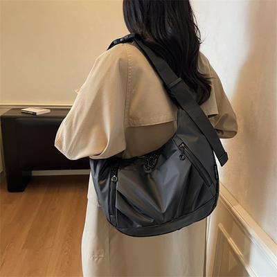 Dámska taška Commuter Crossbody taška cez rameno Veľkokapacitná taška v tvare knedle