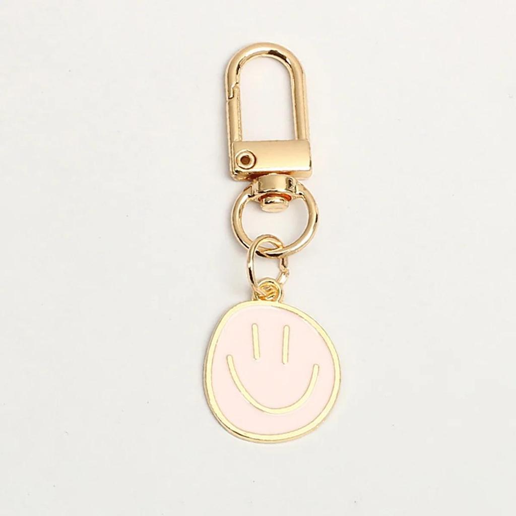Lovely Smile Face Keychain Cute White Purple Yellow Pink Blue Black Enamel Metal Key Ring Bag Pendant Accessories Women Girl CLE