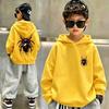 Latest children's retro fun spider-print pullover hoodie. Boys' and girls' loose and comfortable turtleneck sweaters.