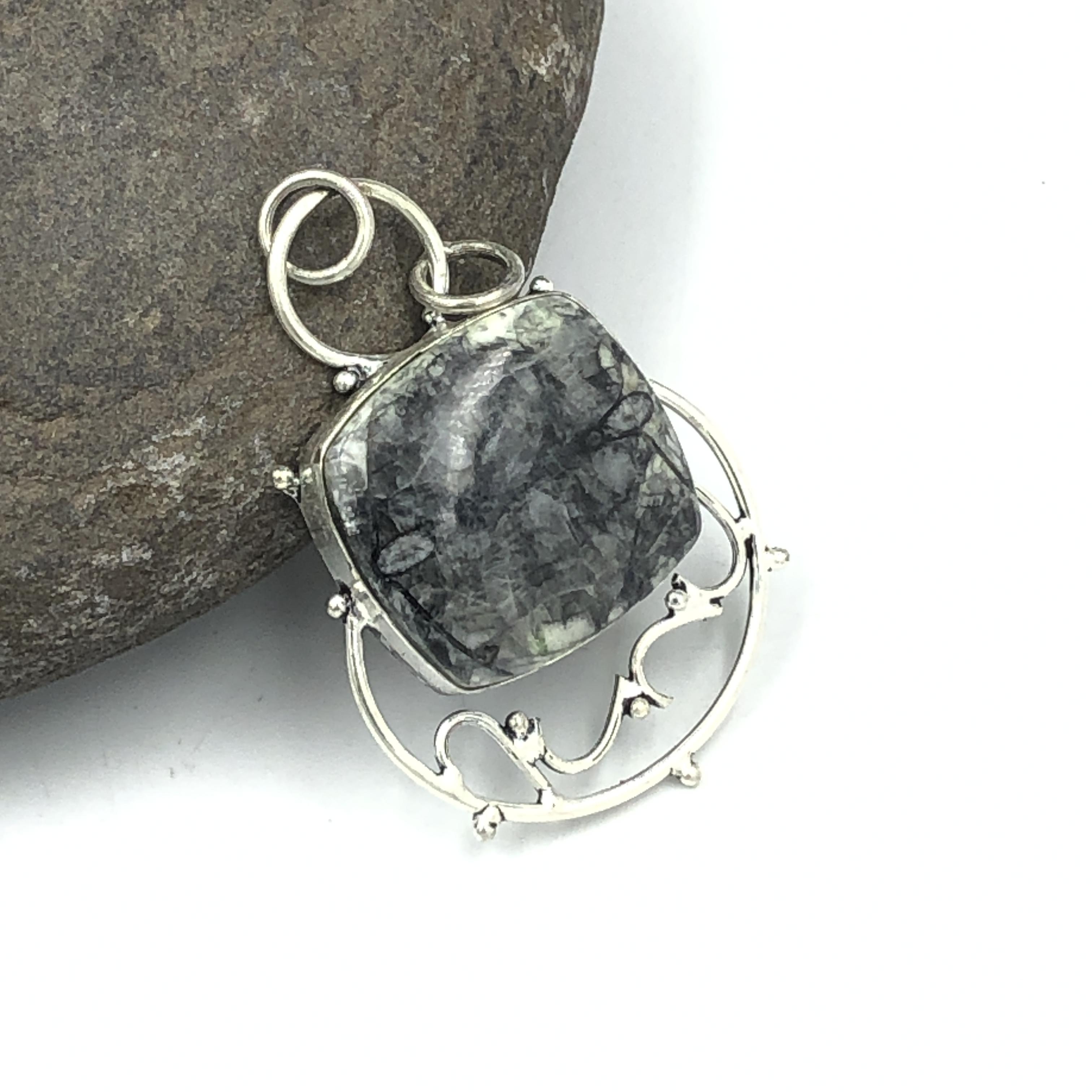 Натуральный окаменелый ортоцерас, драгоценный камень, ювелирное изделие из стерлингового серебра 925 пробы, кулон 1,76  AJP-137