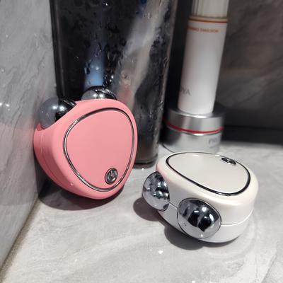3D Facial Massage Roller: USB Charging and Lithium Battery for Instant Beauty