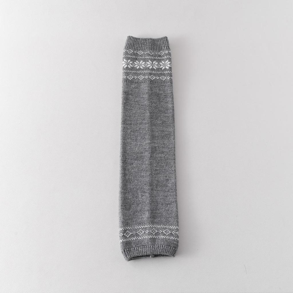 Retro Nordic Snowflake Leg Warmers: Women's Fair Isle Knitted Socks for Autumn & Winter