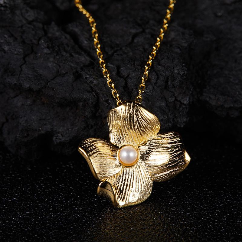 Niche Design Flower Pendant S925 Sterling Silver Inlaid Natural Freshwater Pearl Necklace Women'S Set Xiaohongshu Earrings