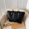 Retro simple handbag large capacity casual versatile texture tote bag niche versatile underarm shoulder bag