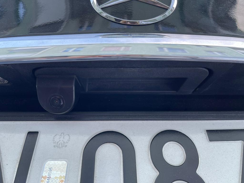 Universal Reversing Camera with Assistance Cables