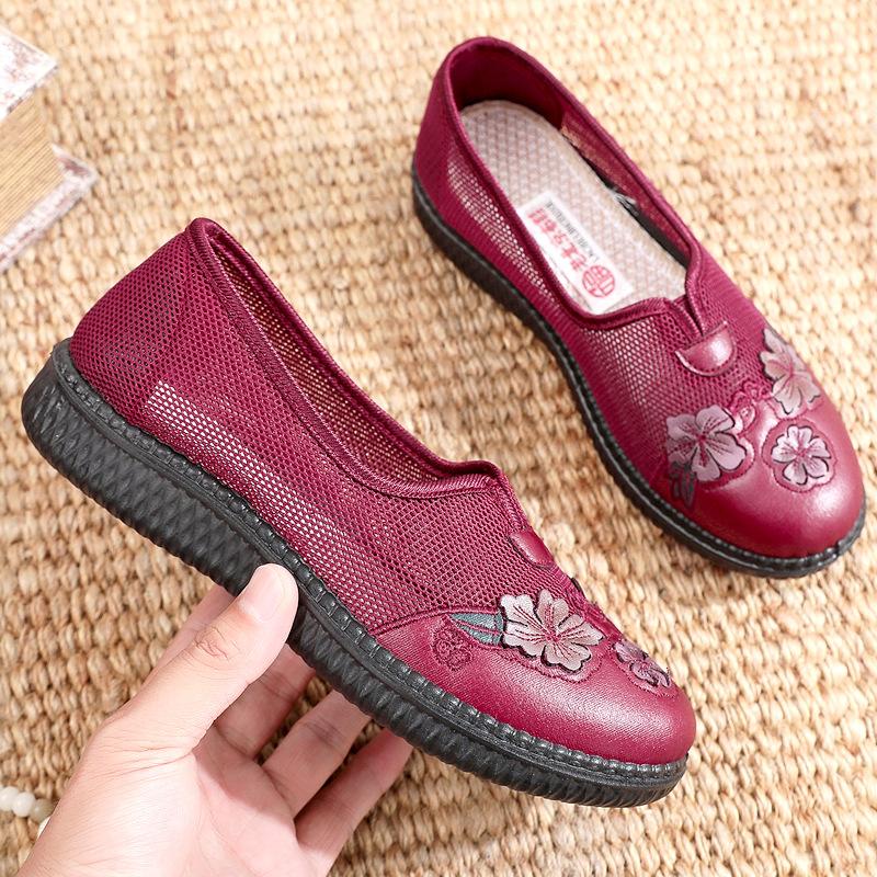 2025 ****** and autumn new old ******* cloth shoes non-slip s**t-soled mother shoes one pedal mesh shoes breathable women's shoes elderly shoes
