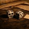Dark Atmosphere Game Prop Skull Dice for Adults, Gothic Resin Shaped Halloween Desktop Ornament 6 Sided Entertainment, Party Favors Skeleton