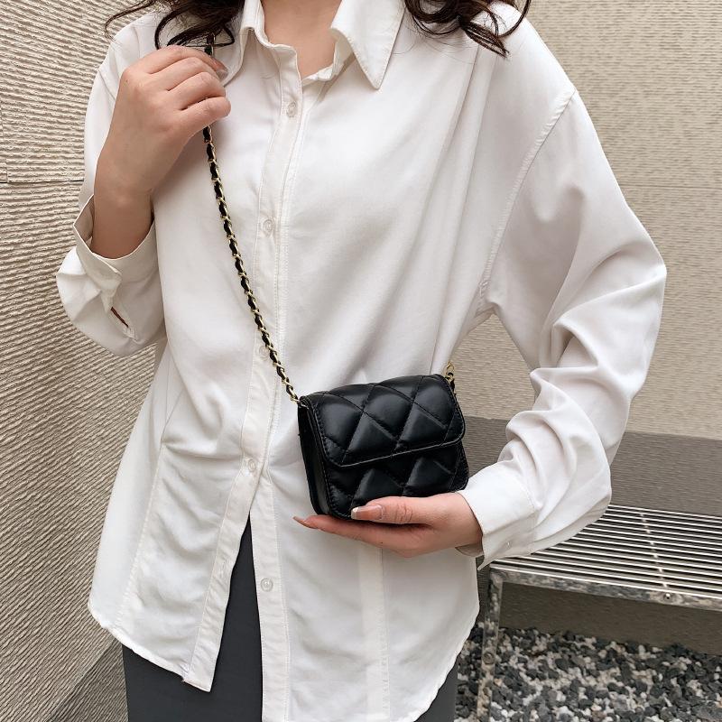 Mini Simple Diamond Small Bag Women's 2025 New Retro Korean Version Temperament Small Square Bag Popular Single Shoulder Mouth Red Envelope