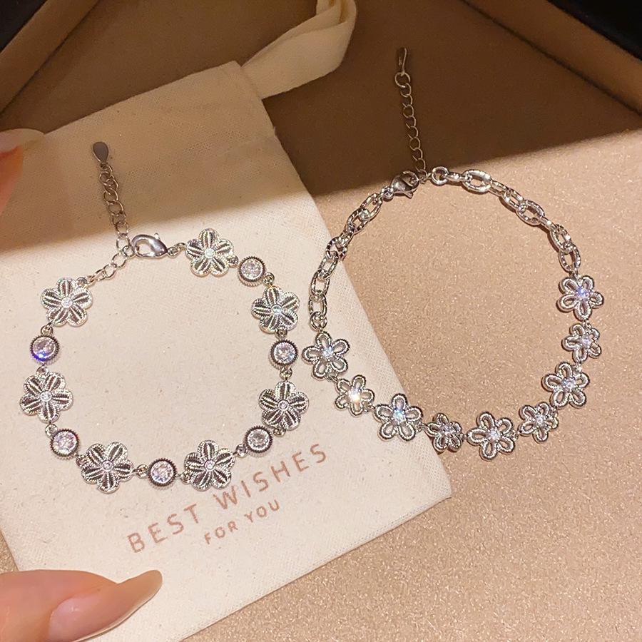 Korean Style Zircon Flower Bracelet: Silver Star Adornment, Simple & Elegant Design, Light Luxury Women's Hand Jewelry