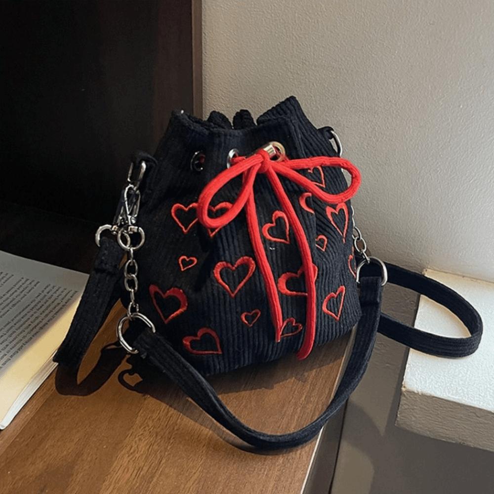 Large Capacity Drawstring Crossbody Bag Pleated Design Hearts Embroidery Handbag Female Fashion