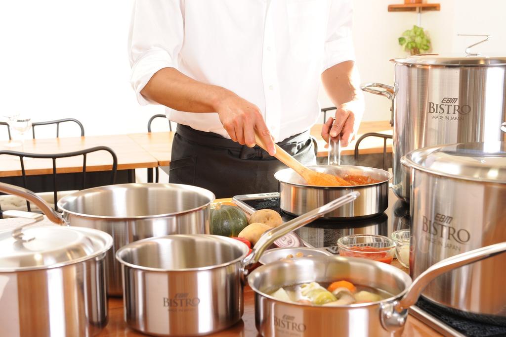 EBM Bistro Clad Pot 27cm Without Lid 3-layer Half-body