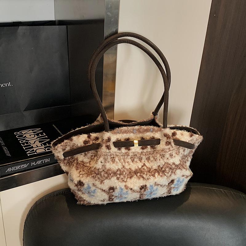 Retro Large Capacity Single-shoulder Bag with Checkered Pattern for Casual Use, Tote Bag