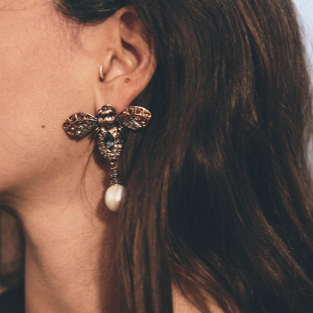 Vintage Full of Diamonds, Unique Alloy Imitation Pearl Bee Earrings, Medieval Vintage High-end Design Women