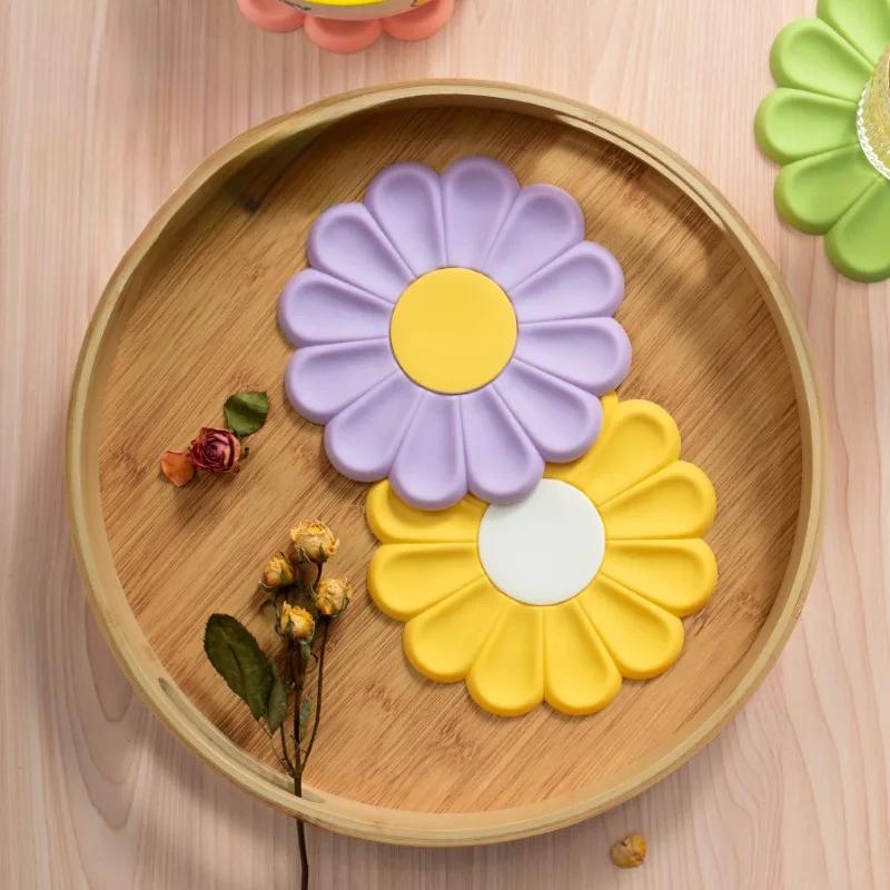 Heat Resistant Silicone Mat Drink Cup Coasters Non-slip Pot Holder Table Placemat Kitchen Accessories Coasters Flower Mat