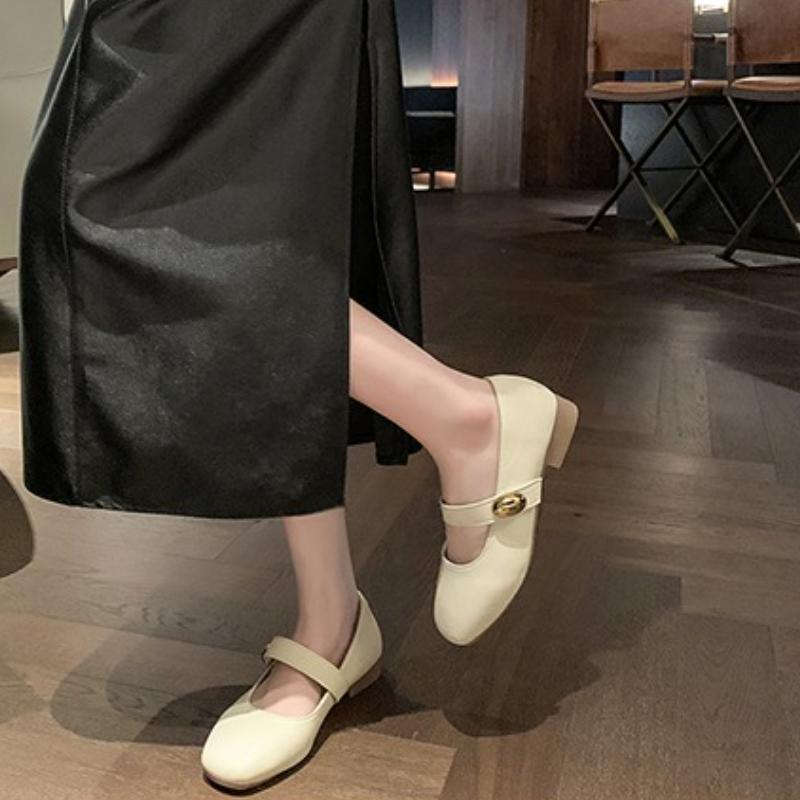 Fashion 2025 New Women Cute  Round Toe Light Weight High Quality Patent Leather Flat Shoes Lady Classic Comfort Spring Summer Shoes