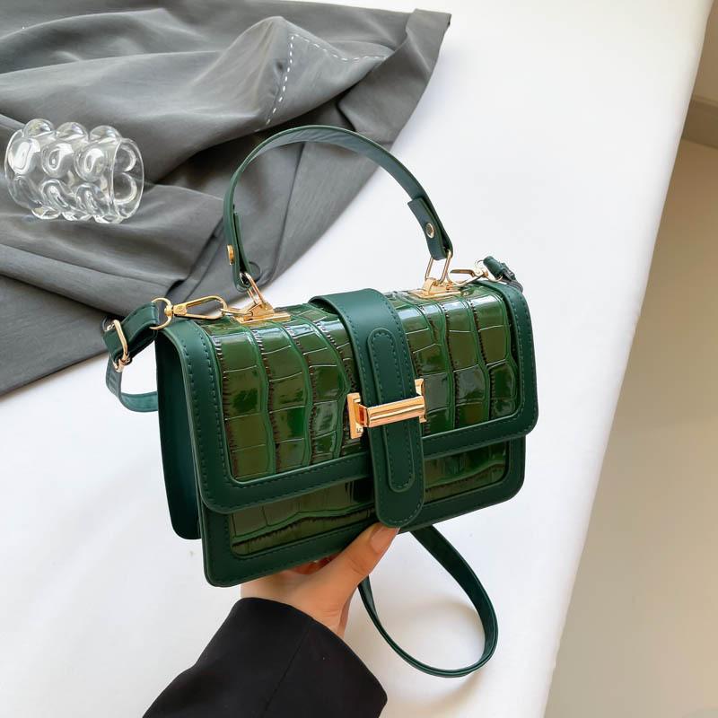 Chic Retro Stylish Handbag For Fashion Lovers With Elegant Design And Versatile Style