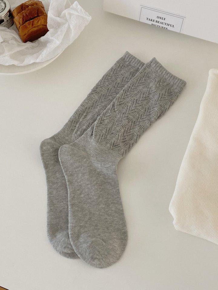 Trendige Frühling & Herbst Ajour-Netz Mid-Calf Slouch Socken - Retro-Stil, Schlank machend, Unifarben.