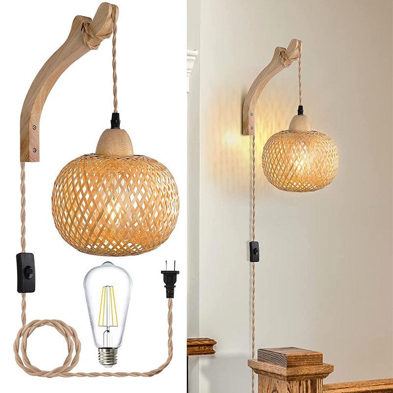 Retro Bamboo Weave Bedside Wall Lamp - Japanese Rattan and Wood Lighting Fixture for Rustic Bedrooms and Restaurants
