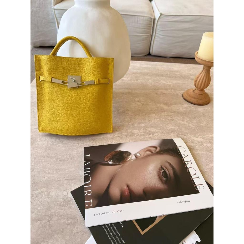 2026 New First-layer Cowhide Bucket Bag Women's Versatile Niche Medieval  Bag Exquisite Hand Carry Messenger Small Tote Bag