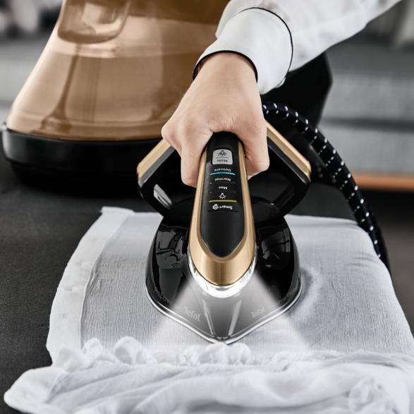Tefal gv9823e0 pro express vision 3000w smart led light steam generator black and gold