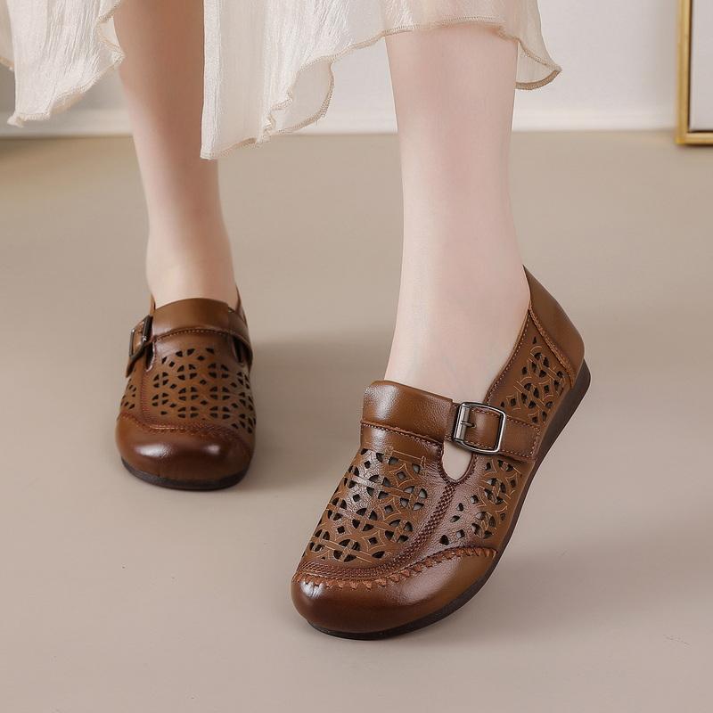 Vintage Exquisite Buckle Flats Women Genuine Leather Handmade Hollow Out Breathable Non Slip Moccasinsladies Summer Dressy Shoes