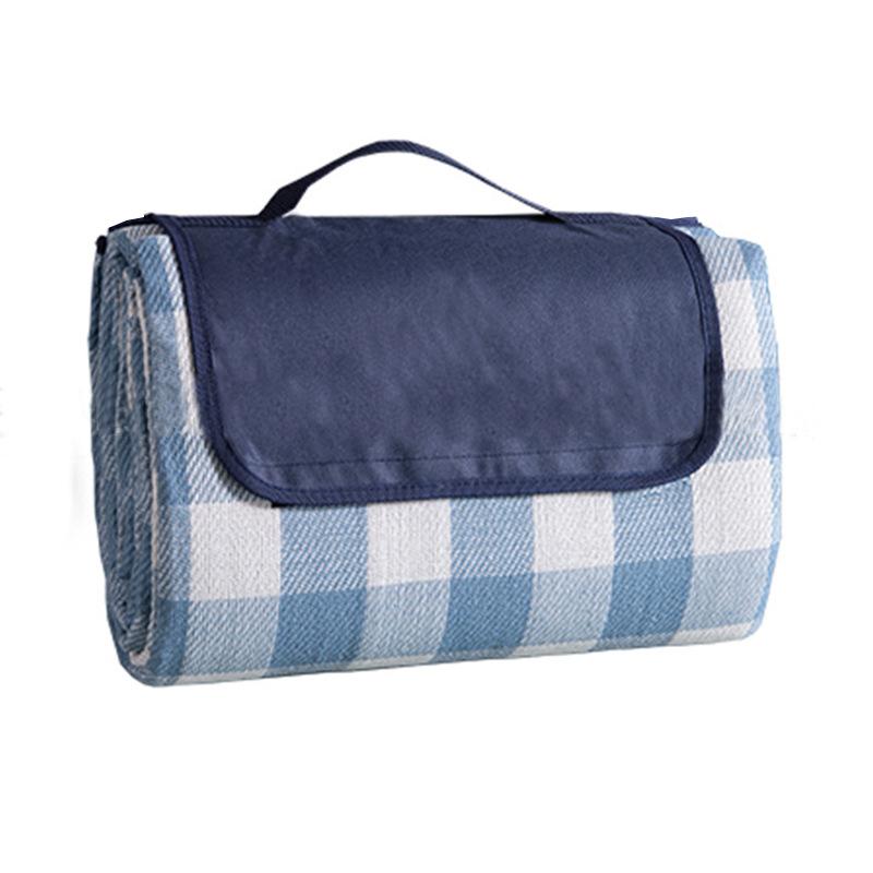 Camping picnic carpet, outdoor picnic mat, outdoor handbag, waterproof sandproof moistureproof mat, very suitable for the beach