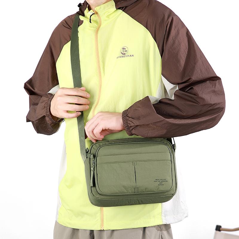 Borsa a tracolla leggera in nylon per uomo donna, borsa a tracolla messenger casual con tasche multiple