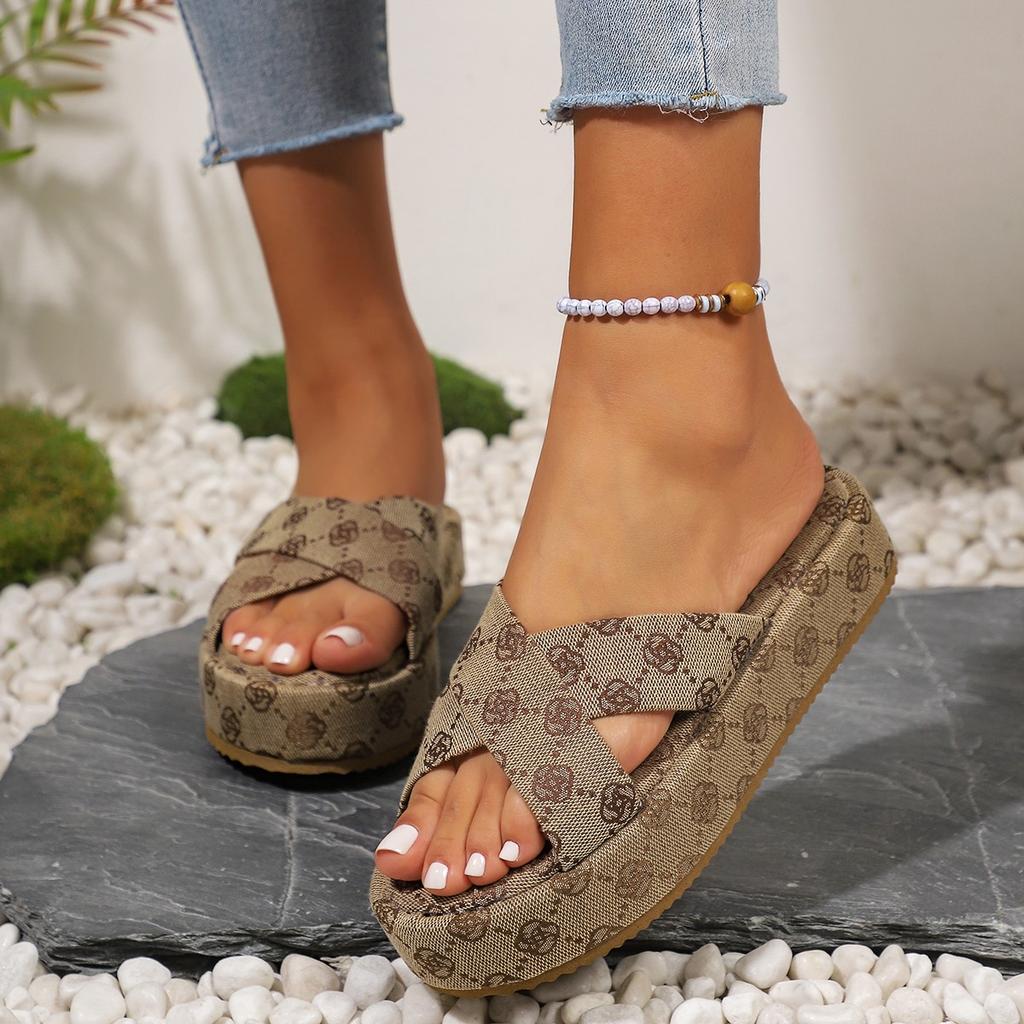 Women Platform Slippers New Summer Women Shoes Designer Flat Sandals Outdoor Floral Ladies Beach Slippers Slides Plus Size 42