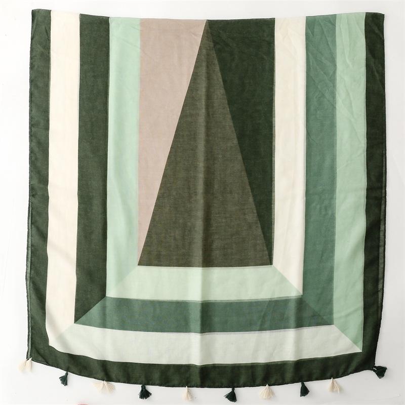 Four Season Cotton And Linen Texture Bali Yarn Thin Design Green Contrasting Geometric Fashion Fresh Travel Sun Protection Shawl For Women