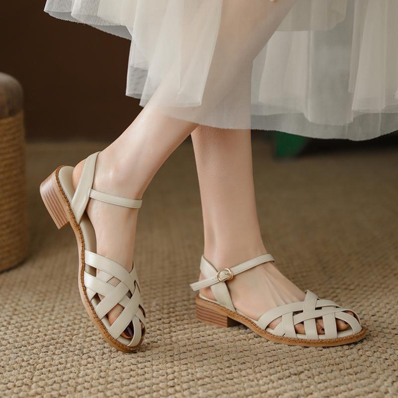 Mori Women's Style Retro Woven Bag Head Sandals Women's Spring 2025 New Thick Heel Low Heel One-word Buckle Roman Women's Shoes