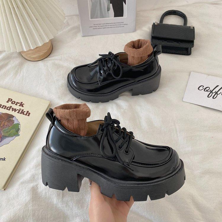 2024 Ny Lolita-uniform Små skinnsko Damesko Tyk såle Snøring College Engelsk Casual Sko Zapatillas De Mujer Mote