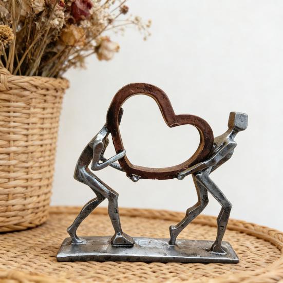 Heart Figurine Two People Carrying A Heart Sculpture Resin Tabletop Ornament for Bedroom Living Room Study Office Wedding Valentine's Day Gift