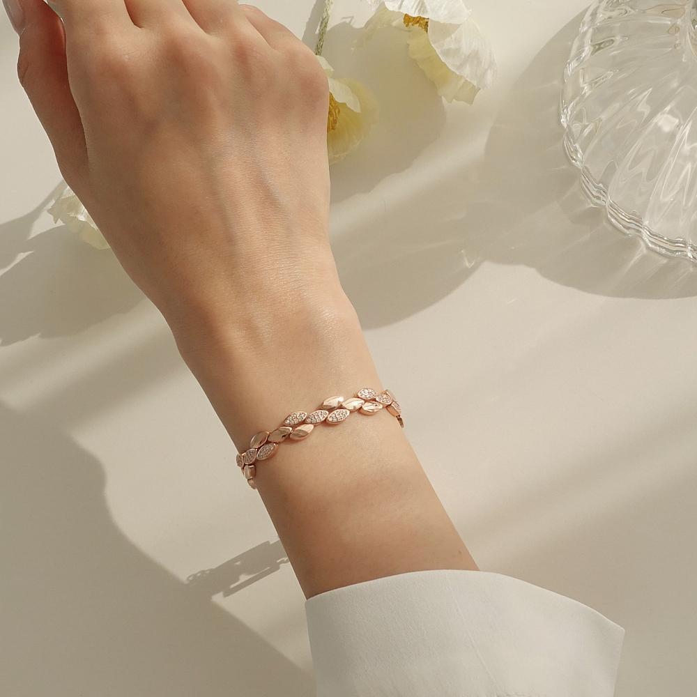 Monograph Karen Bracelet Mgar0369 14K Gold Plated