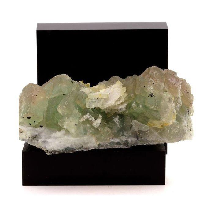 Fluorite + Baryte 2680.0 carats