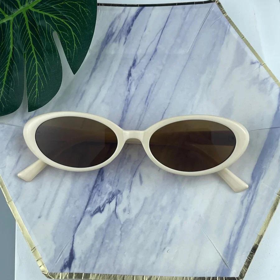 

Oval Sunglasses Women Luxury Brand Designer Vintage Small Oval Sun Glasses Retro Men Rivets Sun Glasses Oculus