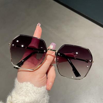 Gafas de sol sin montura con forma de hexágonos irregulares para mujer, diseño elegante con degradado vintage de metal, gafas de sol cuadradas de gran tamaño con protección UV400