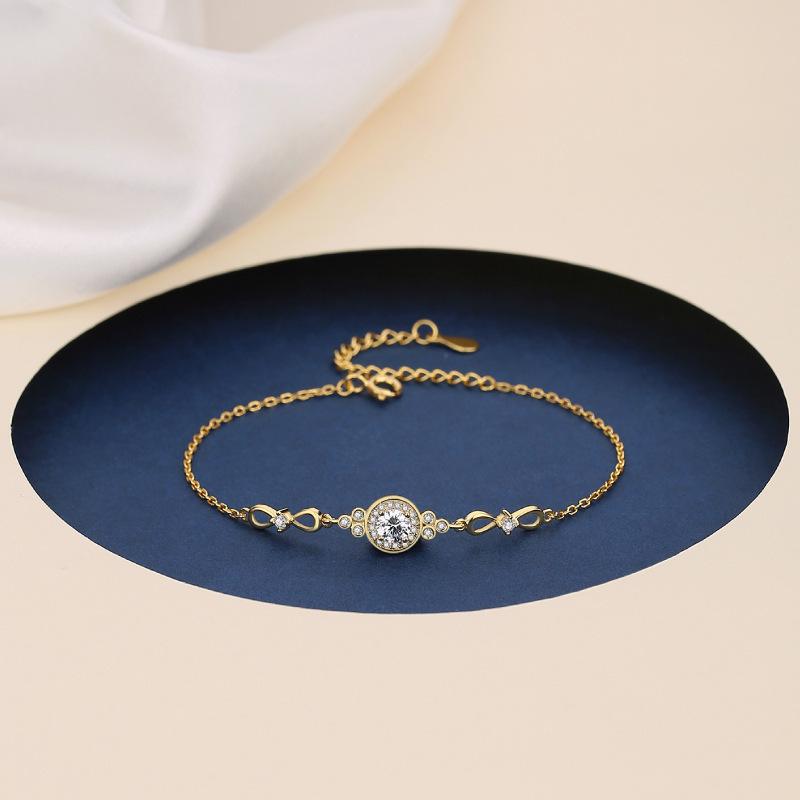 Omeibaoyilong S925 Silver Sparkling Star Necklace, Clavicle Chain, Bracelet, and Ring Set for Women