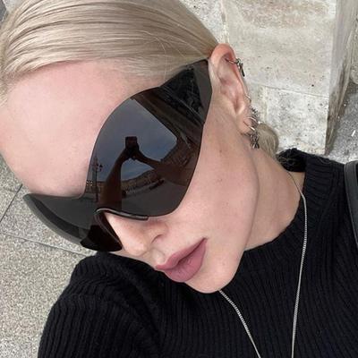 Punk Y2K Style Sunglasses for Men Women Cool Stylish Goggle Shape Bicycling Sun Glasses Women European American Sunglasses Women