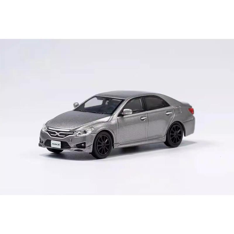 GCD 1:64 Toyota REIZ MARK X Alloy Car Model Boy Toy Adult Collection Ornament