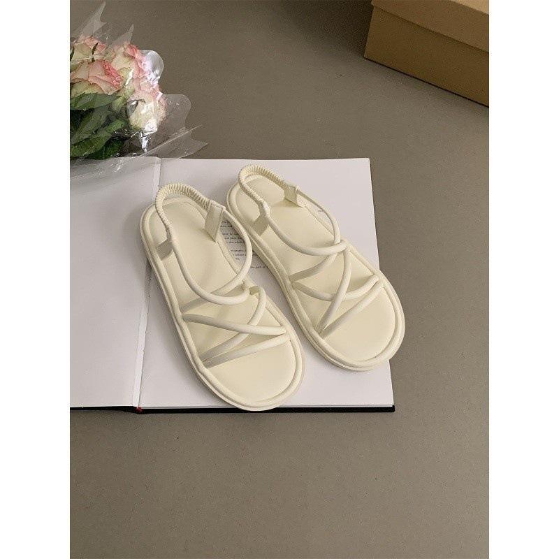 Flat-soled sandals women wear versatile gentle soft-soled beach shoes