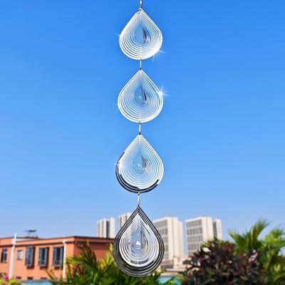 10cm Rotující větrný zvonkohra ve tvaru kapky vody: Kreativní 3D kovový větrník a odpuzovač ptáků