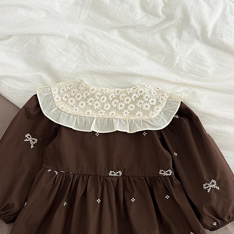 Baby-Krabbelstrampler im koreanischen Stil mit besticktem Kragen - Langarm, Niedrige Vollabdeckung für Frühling/Herbst.