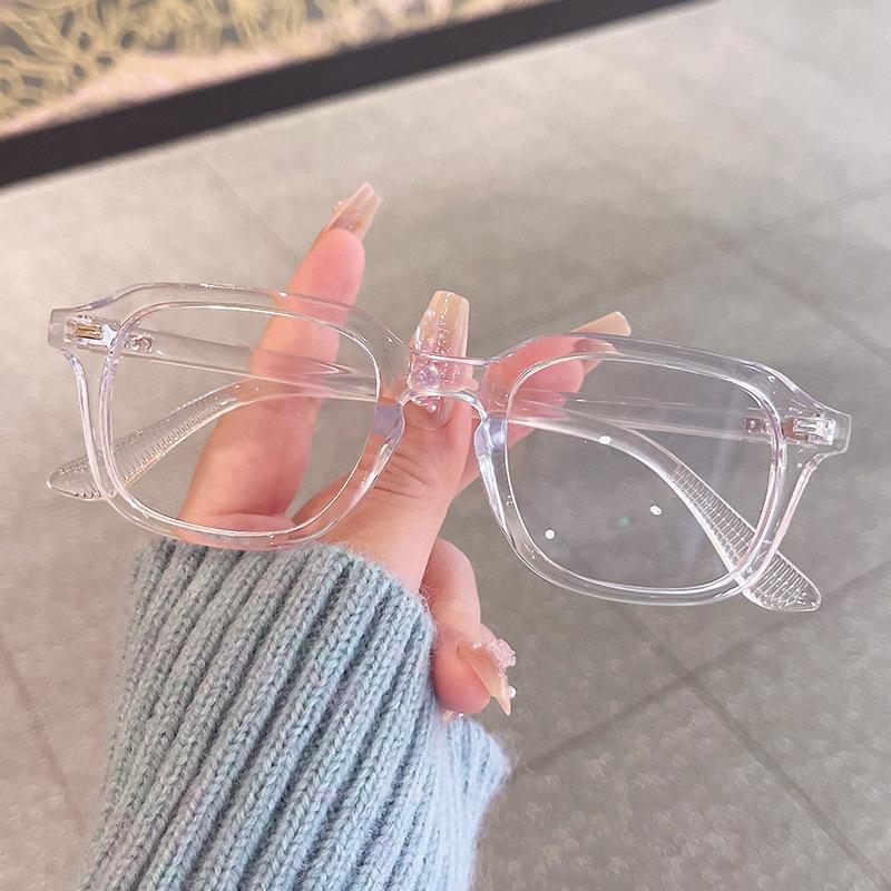 Korean Stylish Men Sunglasses Rivets Decoration Square Shape Sun Glasses for Women Holiday Travelling Sunglass for Women