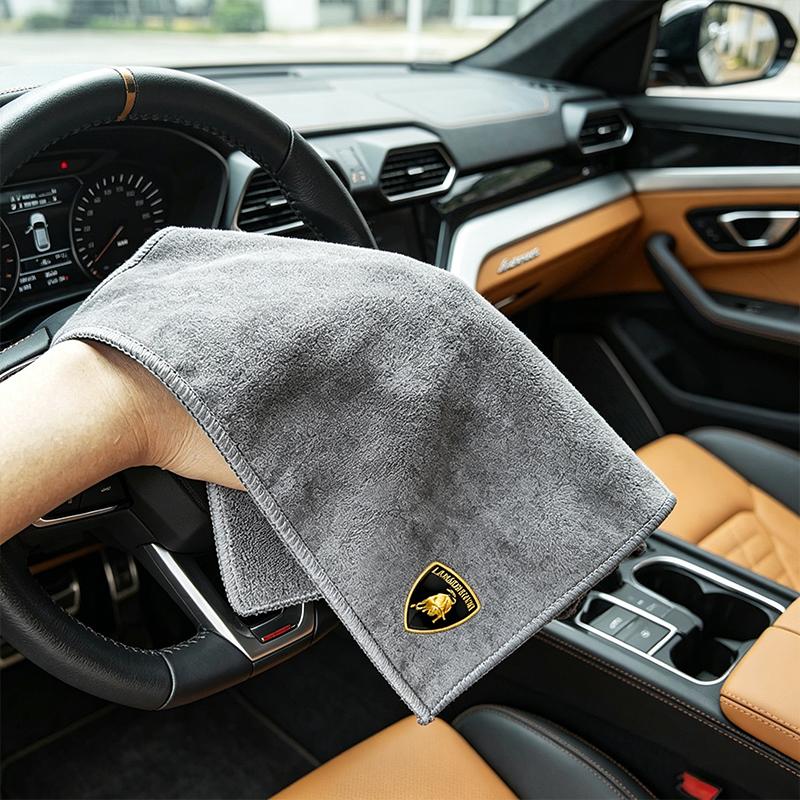 Auto Headrest For Lamborghini Urus Huracan Aventador Premium with Emblem Logo Cleaning Drying Cloth Car Wash Rags Cleaning Brush TT2